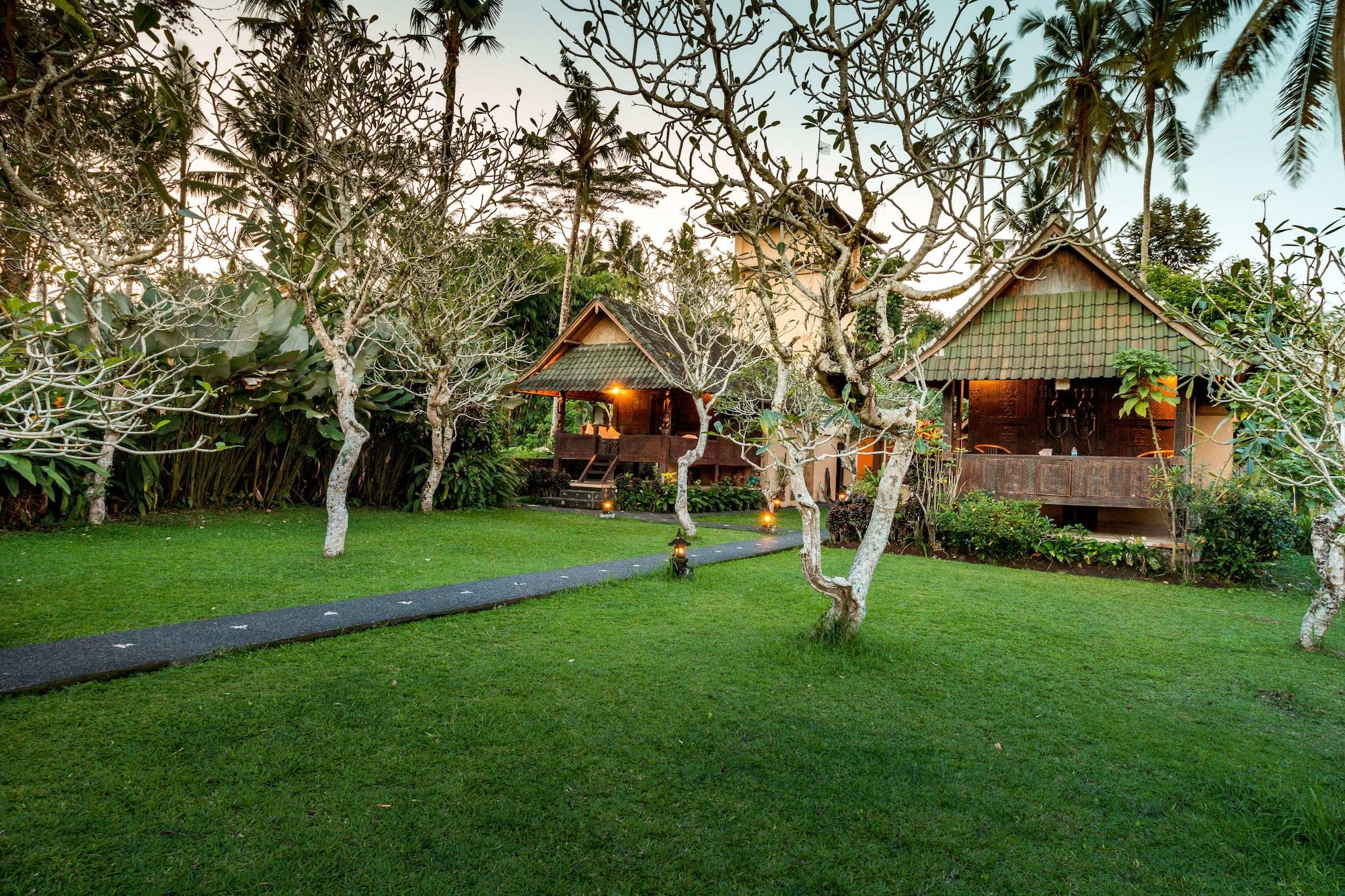 Tanah Merah Art Resort Ubud Exterior foto